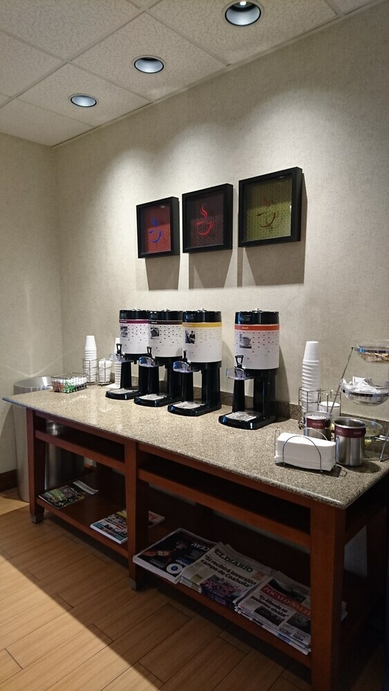 Hotel Hampton Inn By Hilton Saltillo Airport Area