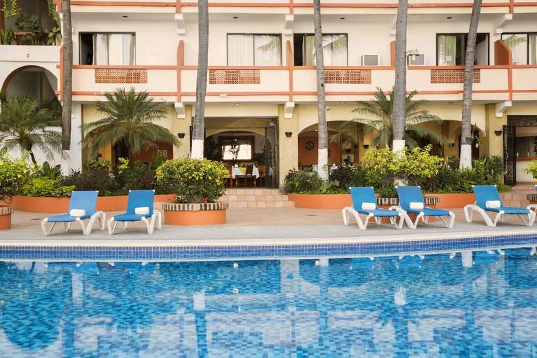 El Pescador Hotel