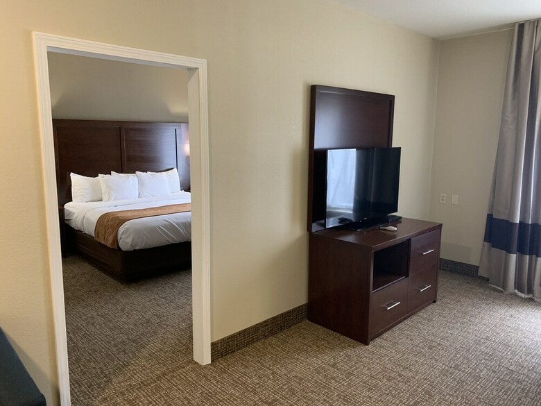 Hotel Comfort Suites