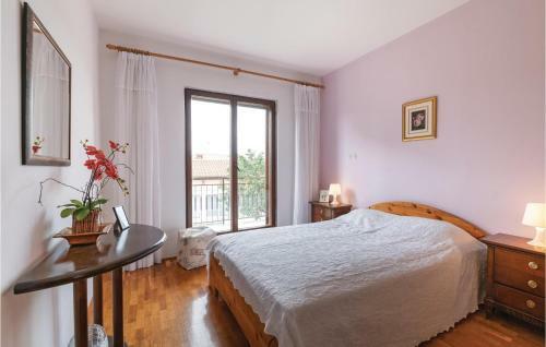 Apartment Hrboki II