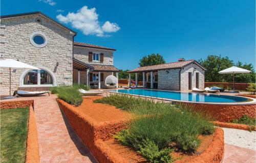Holiday Home Cabrunici Cabrunici