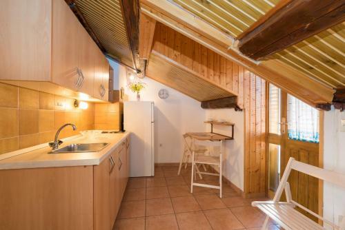 Apartment Plomin 1