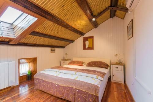 Apartment Plomin 1