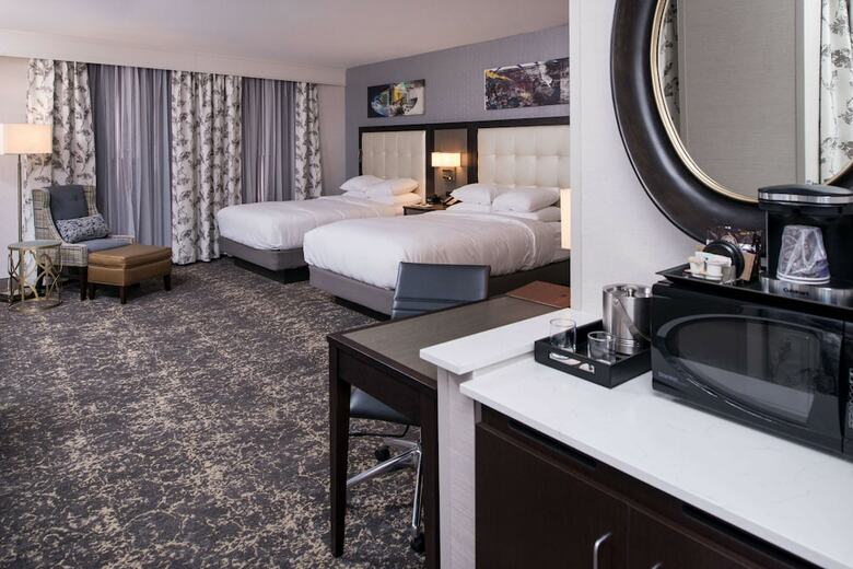 Hotel Doubletree By Hilton Utica