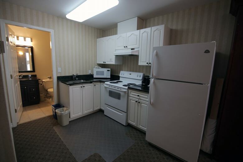 Motel Travelodge By Wyndham Kamloops Mountview