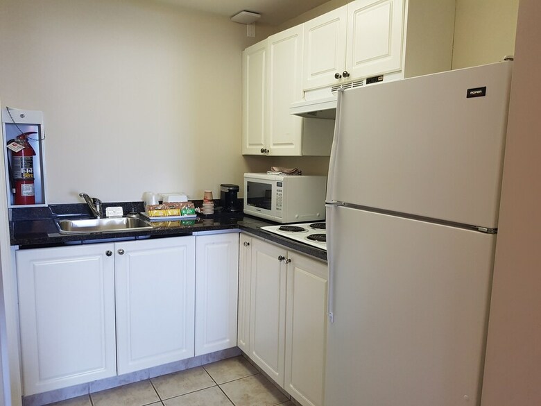 Motel Travelodge By Wyndham Kamloops Mountview