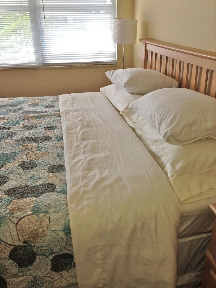 Hotel Ebb Tide