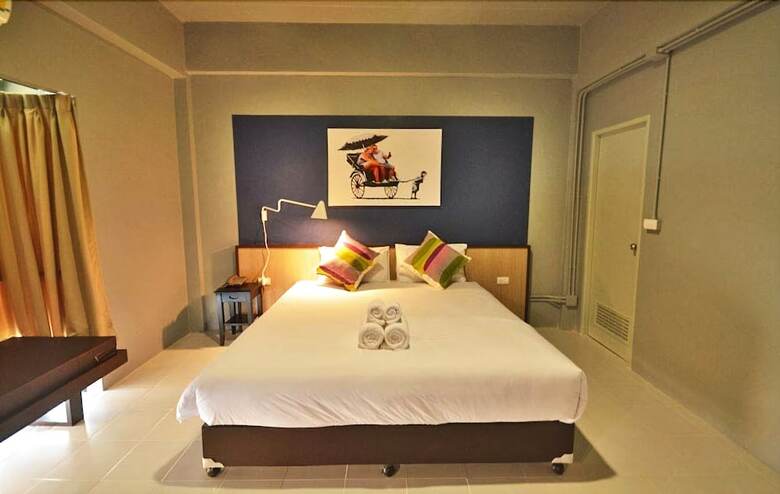 Hotel Chalong Sea Breeze