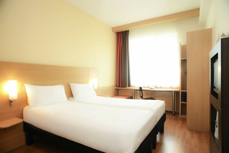 Hotel Ibis Warszawa Ostrobramska