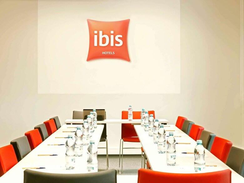 Hotel Ibis Warszawa Ostrobramska