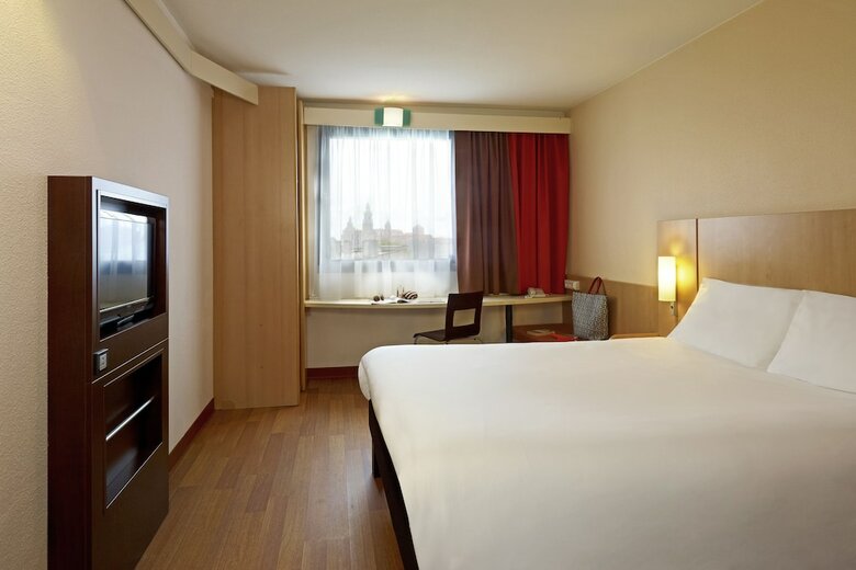 Hotel Ibis Warszawa Ostrobramska