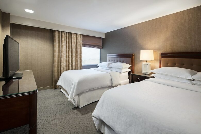 Sheraton Pittsburgh Airport Hotel
