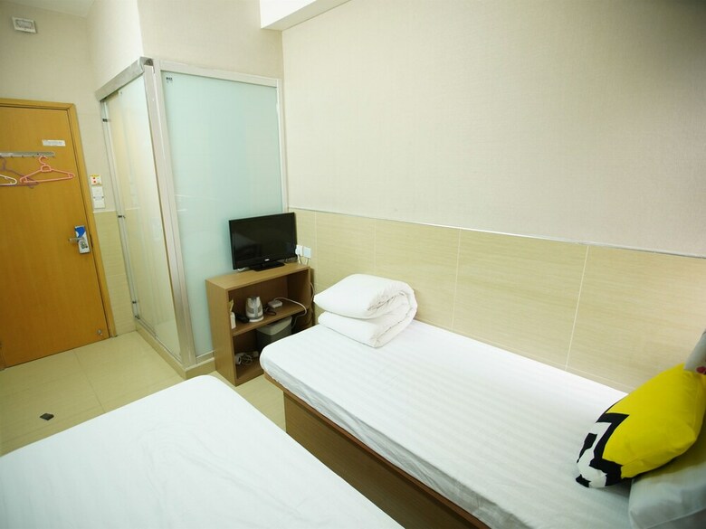 Hostal Kong Hing Guest House