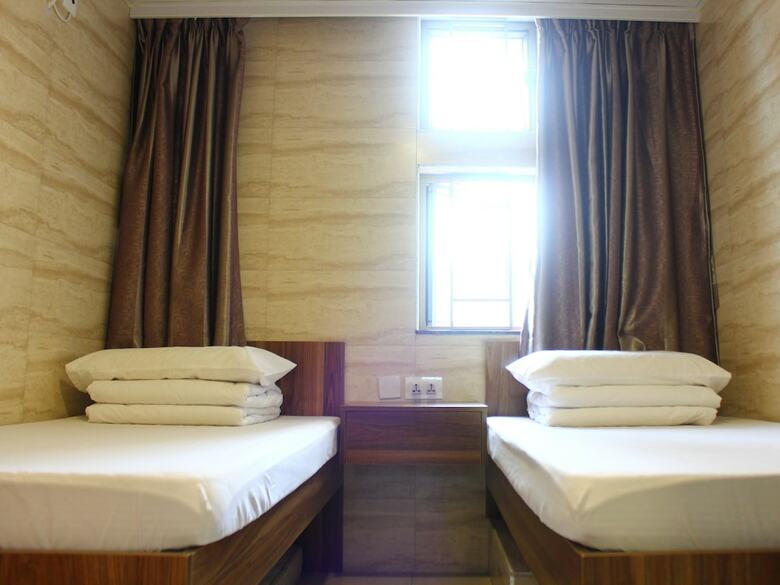 Hostal Kong Hing Guest House