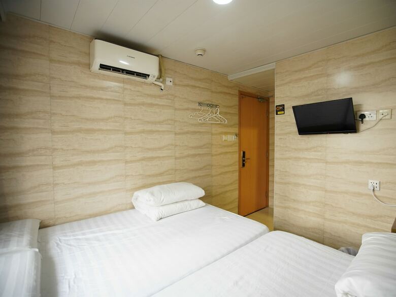 Hostal Kong Hing Guest House