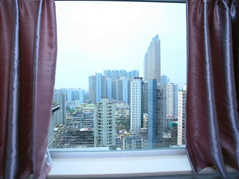 Hostal Kong Hing Guest House