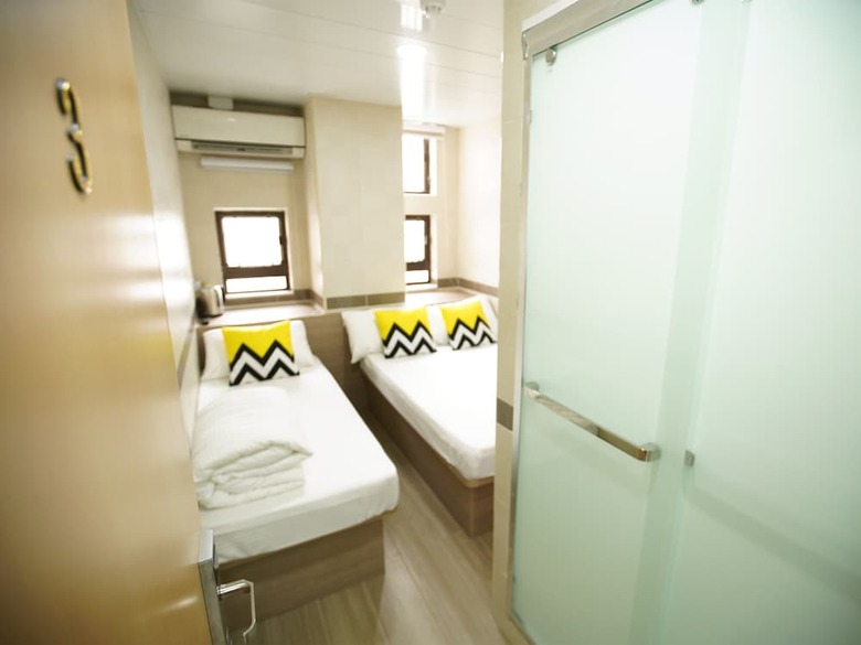 Hostal Kong Hing Guest House