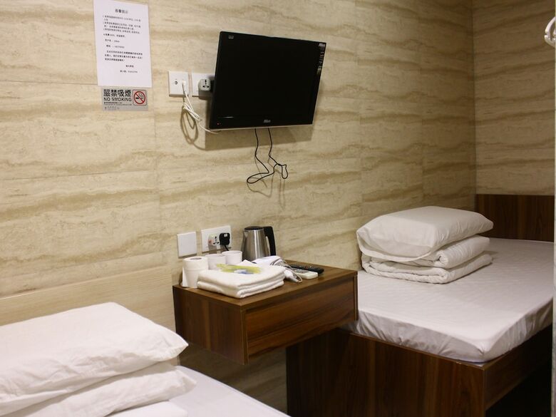 Hostal Kong Hing Guest House