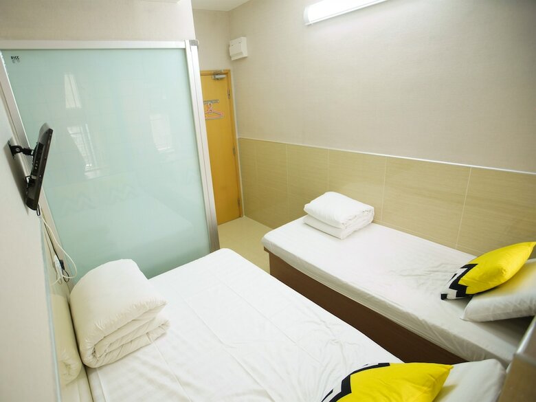 Hostal Kong Hing Guest House