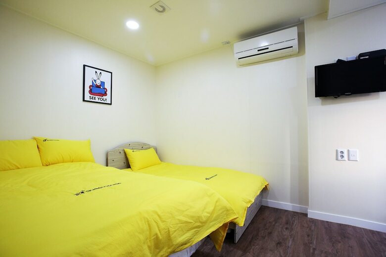 Hotel 24 Guesthouse Myeongdong Avenue