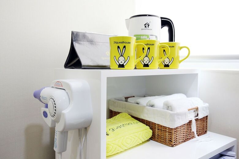Hotel 24 Guesthouse Myeongdong Avenue