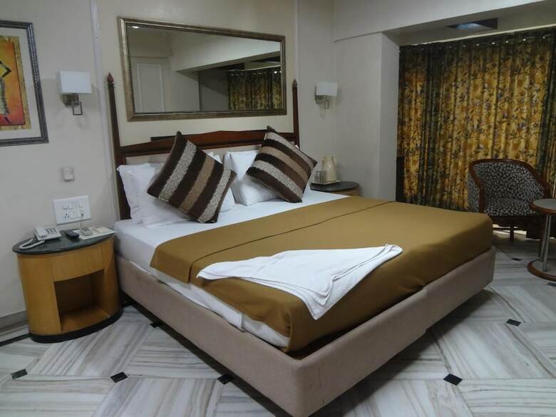 Royal Park Hotel
