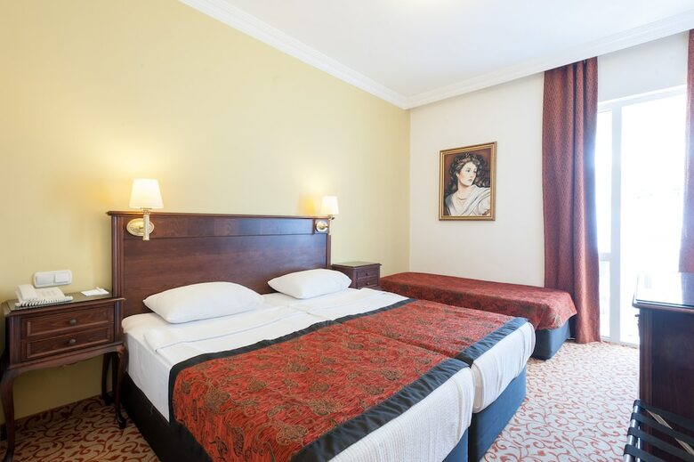 Hotel Antique Roman Palace