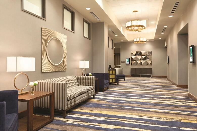 Hotel Embassy Suites Portland/hillsboro, Oregon
