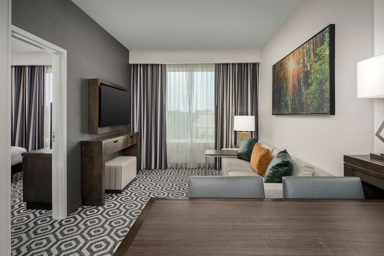 Hotel Embassy Suites Portland/hillsboro, Oregon