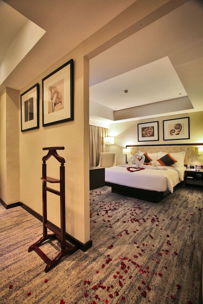 Limketkai Luxe Hotel