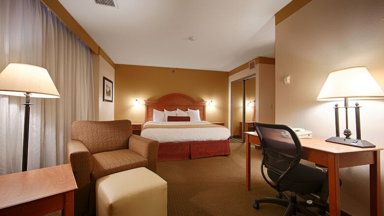 Best Western Plus Como Park Hotel