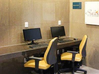 Hotel �mpar Su�tes Expominas
