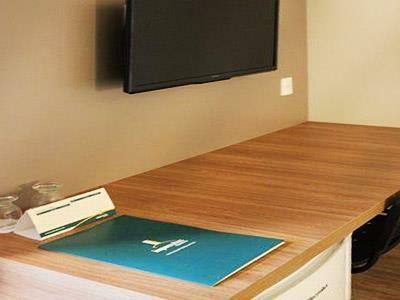 Hotel �mpar Su�tes Expominas