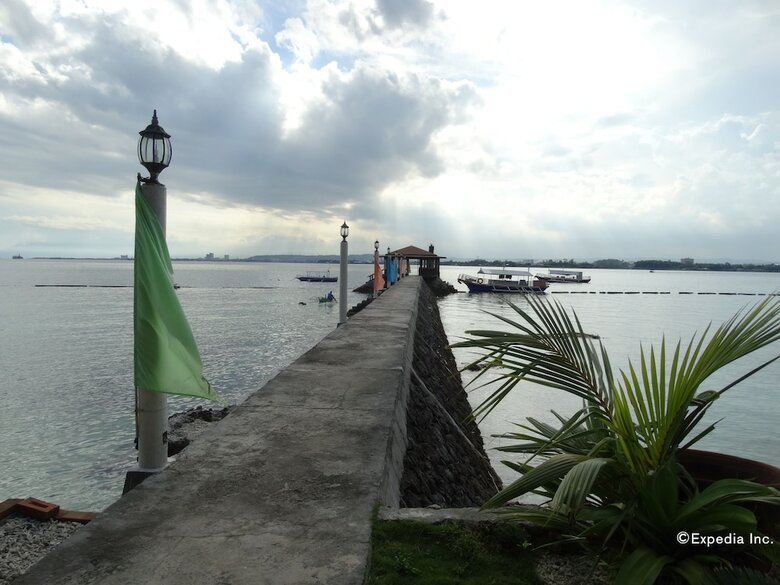 Hotel Chema's By The Sea