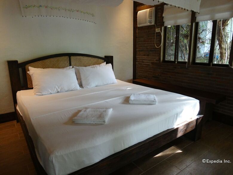 Hotel Chema's By The Sea
