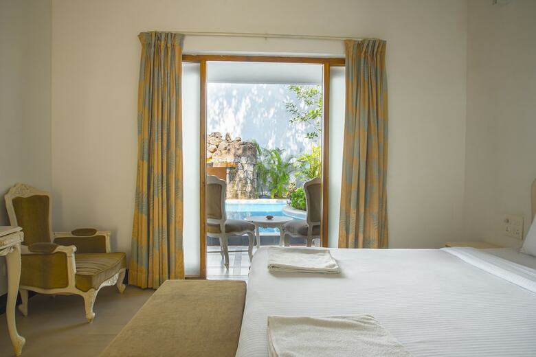 Pirache Art Hotel