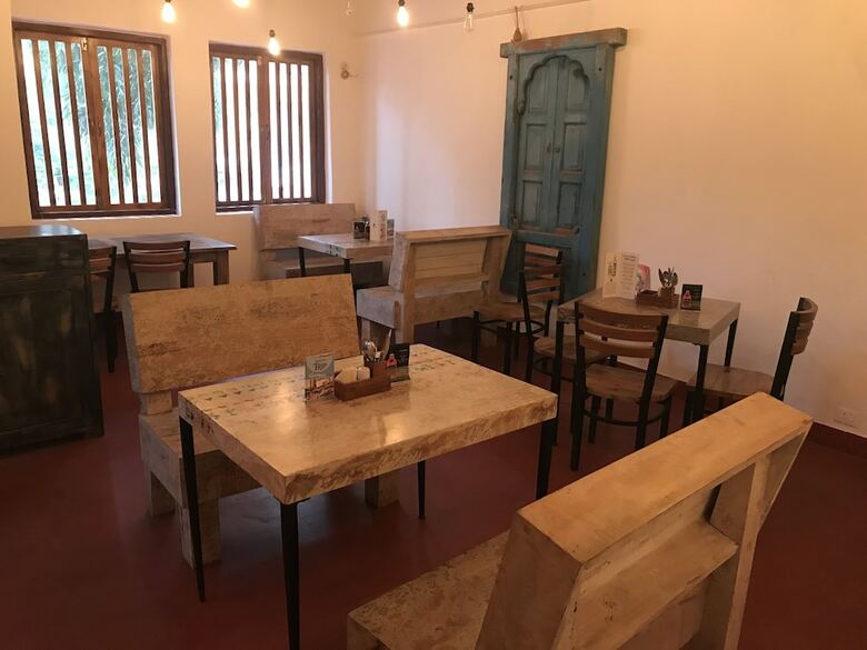 Pirache Art Hotel