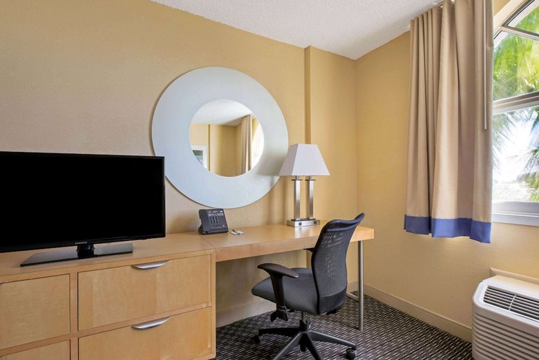 Hotel La Quinta Inn & Suites By Wyndham Sunrise