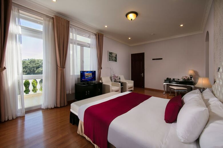Hotel Sam Tuyen Lam Resort