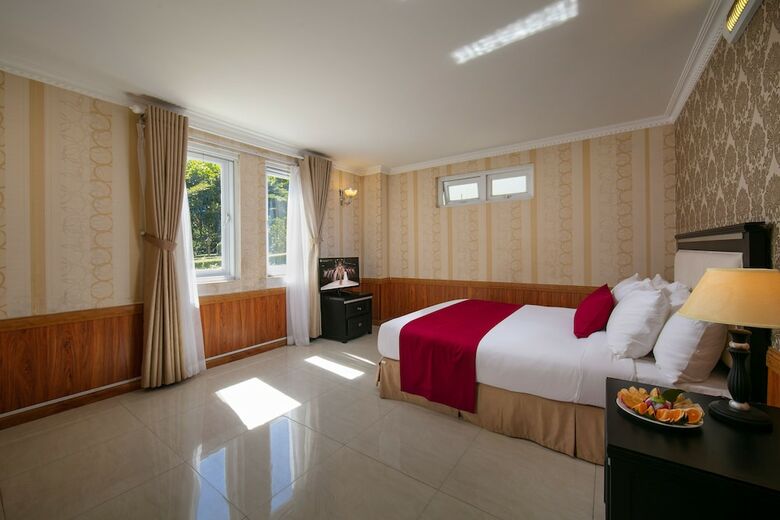Hotel Sam Tuyen Lam Resort