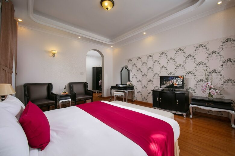 Hotel Sam Tuyen Lam Resort