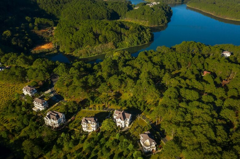Hotel Sam Tuyen Lam Resort