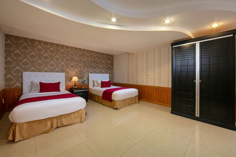 Hotel Sam Tuyen Lam Resort