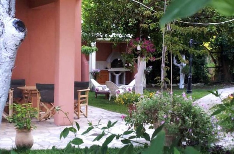 Kaloudis Apartments & Studios