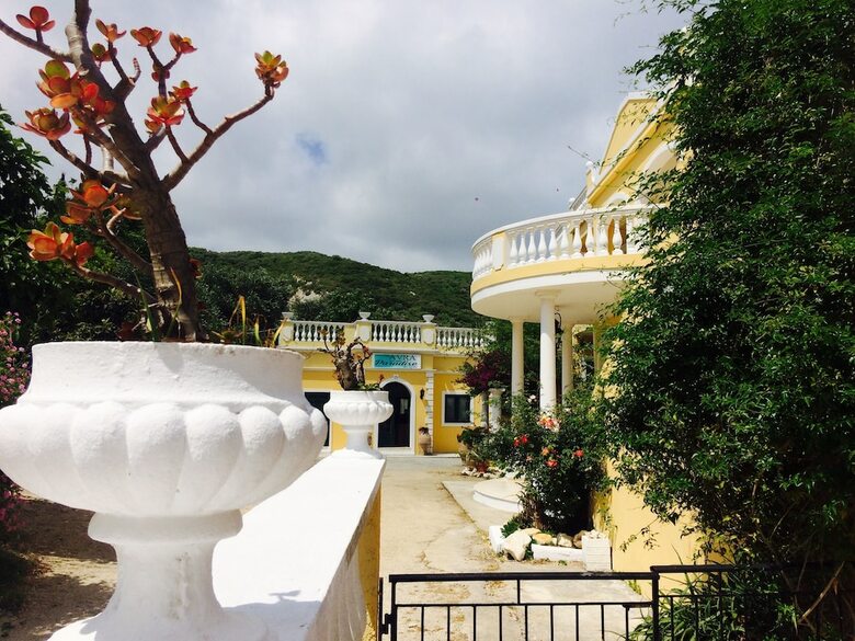 Avra Paradise Aparthotel