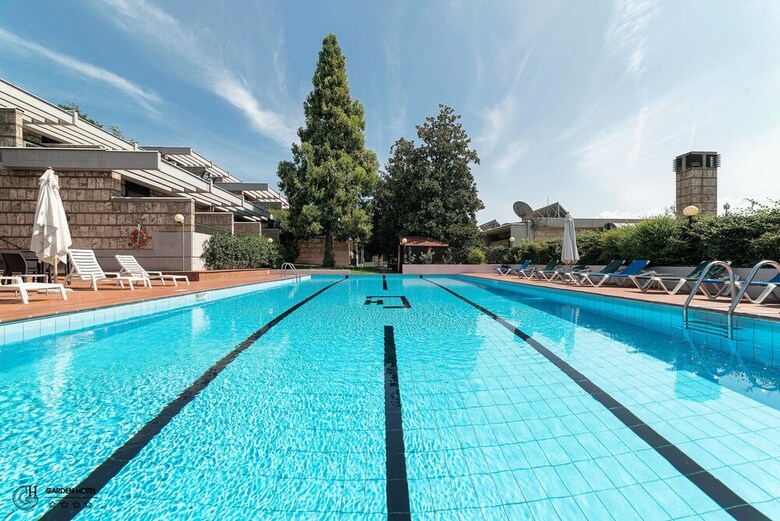 Garden Hotel
