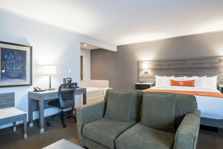 Hotel Amsterdam Inn & Suites Moncton