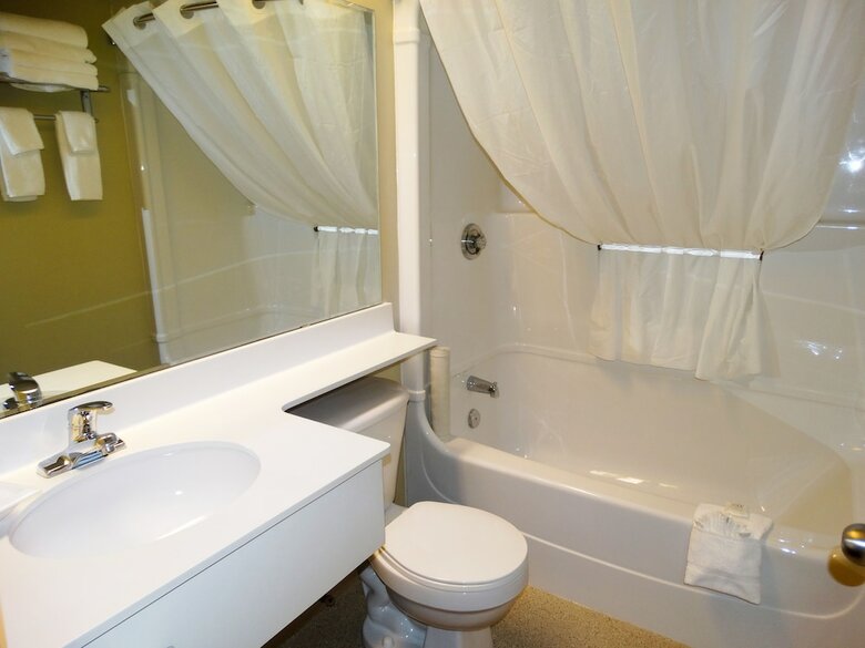 Hotel Amsterdam Inn & Suites Moncton