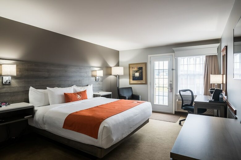 Hotel Amsterdam Inn & Suites Moncton