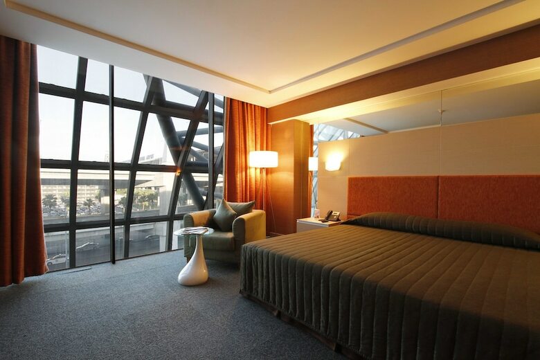 Miracle Transit Hotel